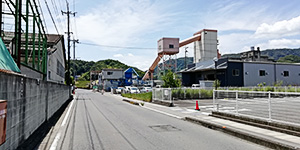 山根工作所到着